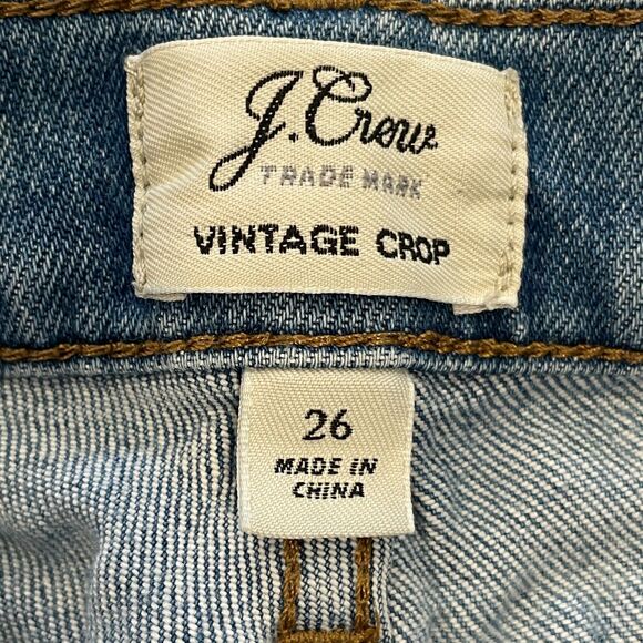 ~ J.Crew 26 Vintage Crop Jeans Womens Light Blue Fray Look Patch Rip Distressed - Picture 4 of 12